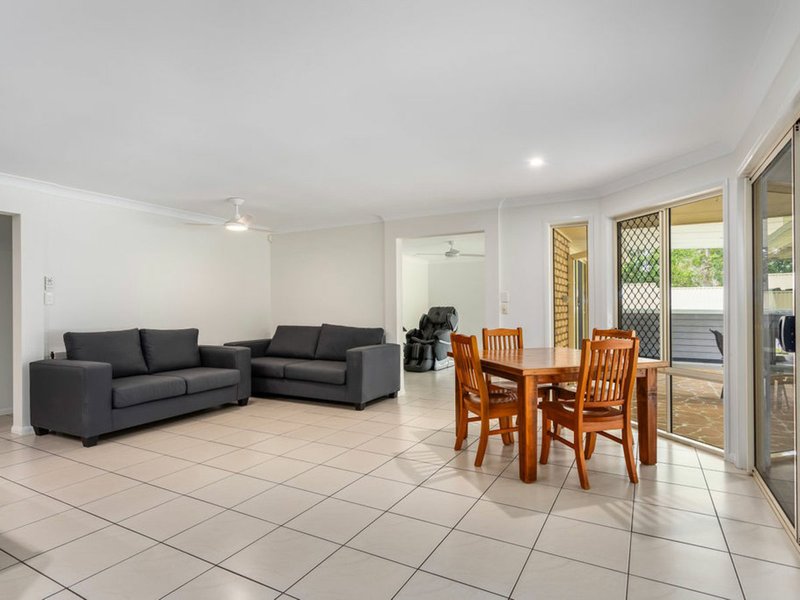 Photo - 9 Banjo Place, Springfield QLD 4300 - Image 6