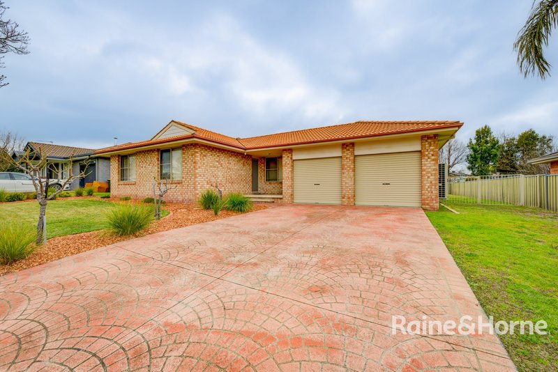 9 Banjos Circuit, Tamworth NSW 2340