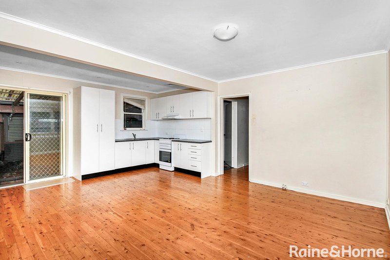 Photo - 9 Banksia Street, North St Marys NSW 2760 - Image 2