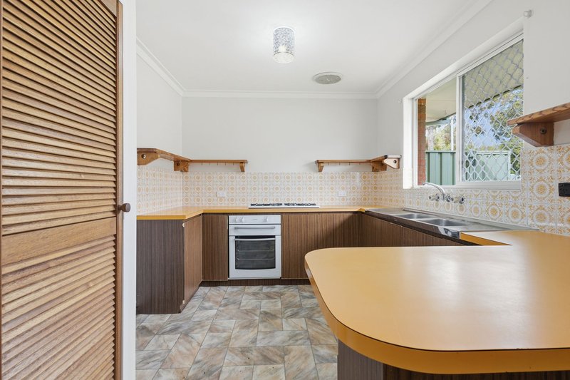 Photo - 9 Banner Place, Lesmurdie WA 6076 - Image 8