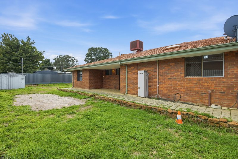 Photo - 9 Banner Place, Lesmurdie WA 6076 - Image 22