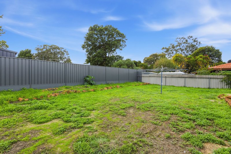 Photo - 9 Banner Place, Lesmurdie WA 6076 - Image 24