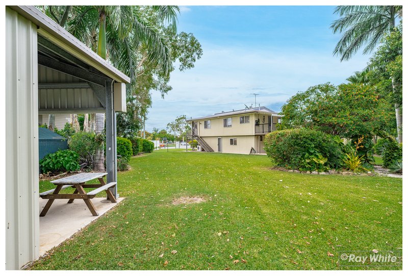 Photo - 9 Barfoot Street, Kawana QLD 4701 - Image 30