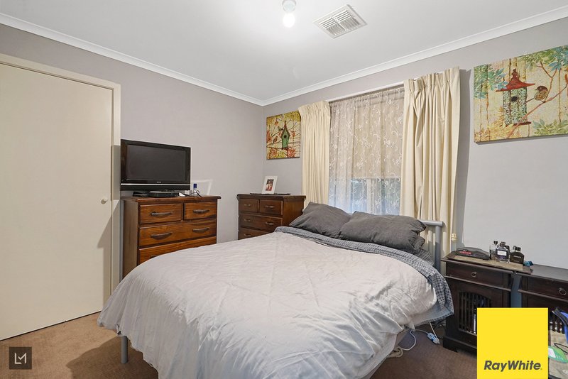 Photo - 9 Barklya Court, Hoppers Crossing VIC 3029 - Image 9