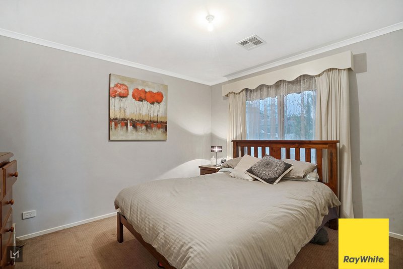 Photo - 9 Barklya Court, Hoppers Crossing VIC 3029 - Image 11