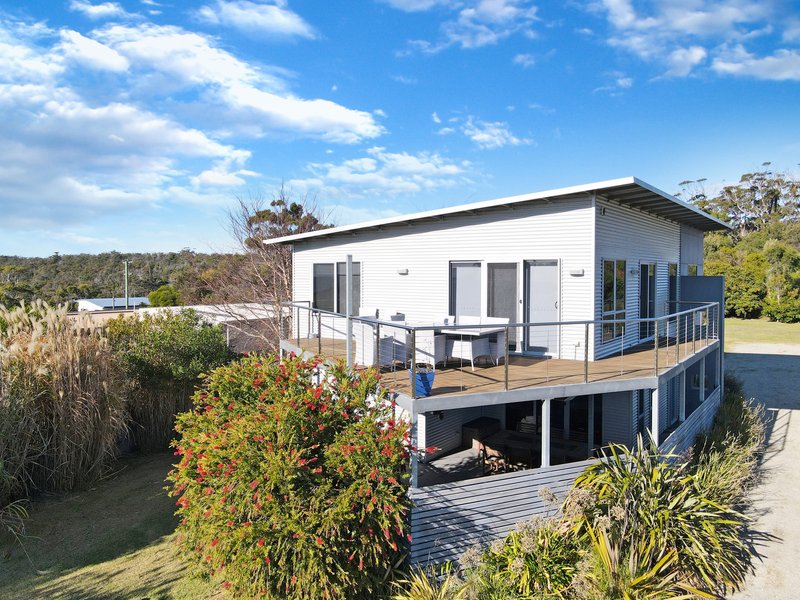 Photo - 9 Barnett Close, Binalong Bay TAS 7216 - Image 4