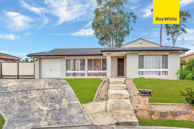 9 Barron Place, Bossley Park NSW 2176