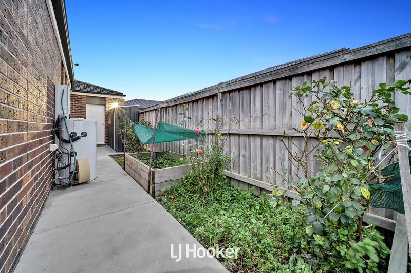 Photo - 9 Barwon Street, Clyde North VIC 3978 - Image 20