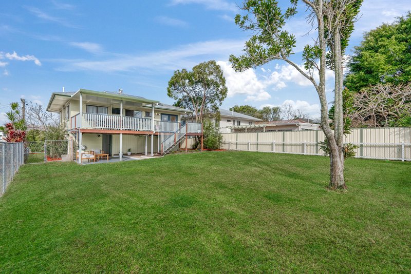 Photo - 9 Basnett Street, Chermside West QLD 4032 - Image 2