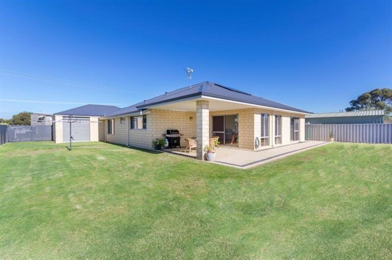 Photo - 9 Bateman Way, Lancelin WA 6044 - Image 11