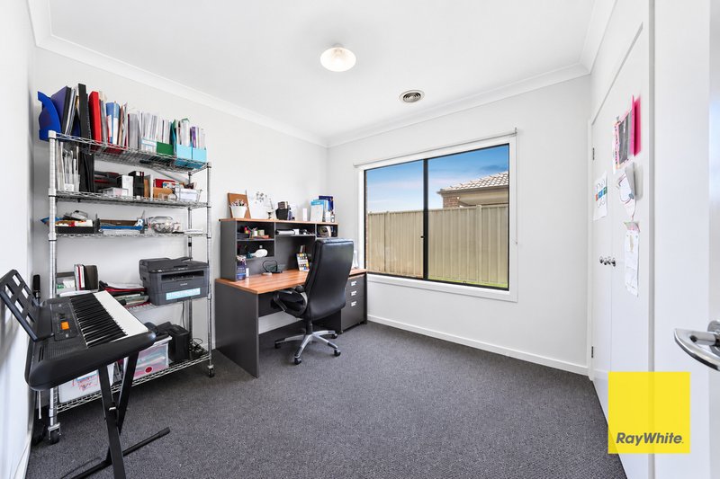 Photo - 9 Beartooth Road, Truganina VIC 3029 - Image 10