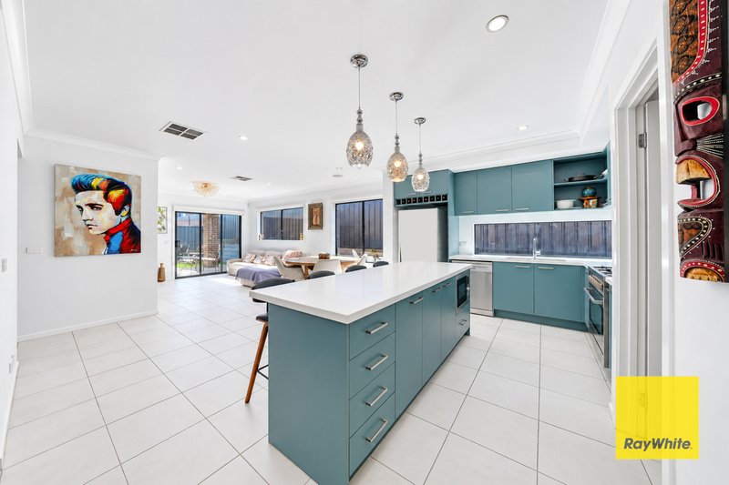Photo - 9 Beartooth Road, Truganina VIC 3029 - Image 12