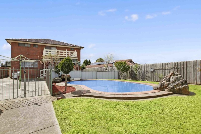 Photo - 9 Bega Court, Lalor VIC 3075 - Image 9