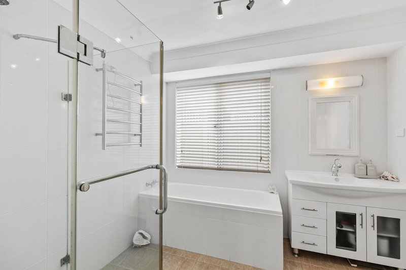 Photo - 9 Belar Avenue, Terrigal NSW 2260 - Image 16