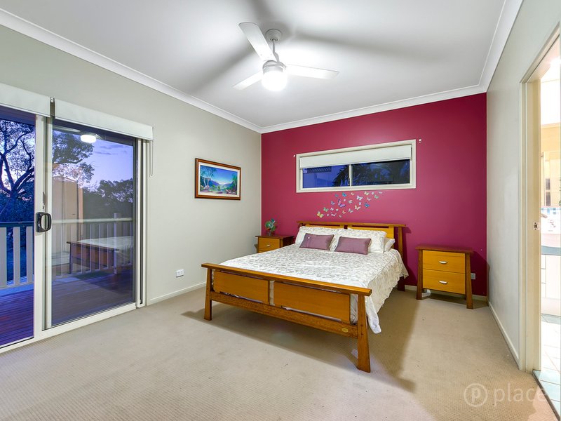 Photo - 9 Bellhurst Outlook, Tarragindi QLD 4121 - Image 12