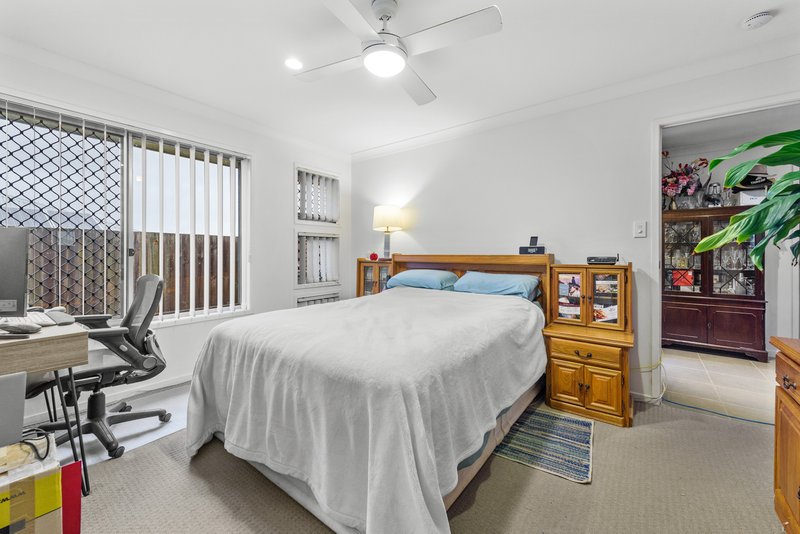 Photo - 9 Bellthorpe Circuit, Kallangur QLD 4503 - Image 3