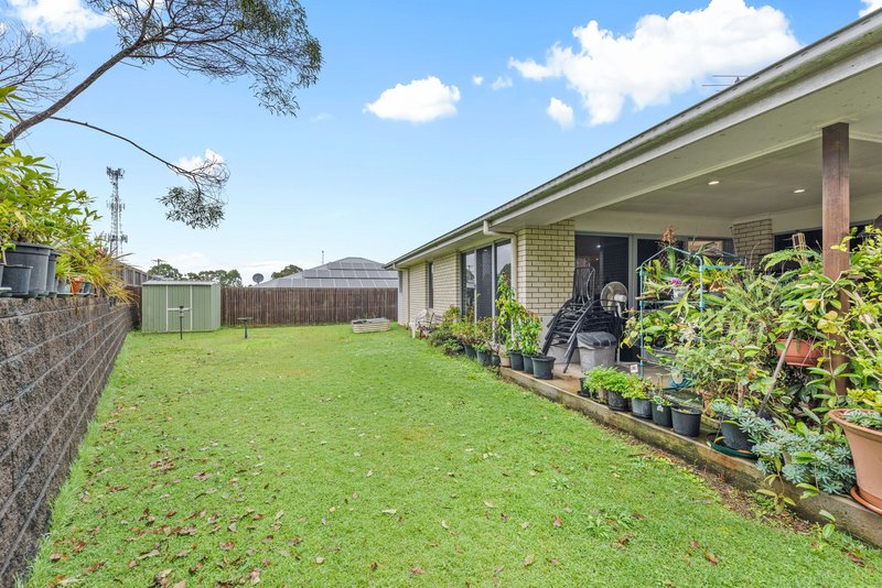 Photo - 9 Bellthorpe Circuit, Kallangur QLD 4503 - Image 11