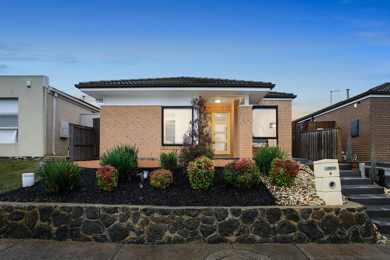 9 Belmont Rise, Doreen VIC 3754