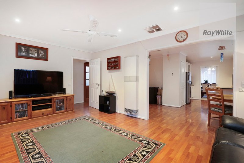 Photo - 9 Beresford Crescent, Gladstone Park VIC 3043 - Image 13