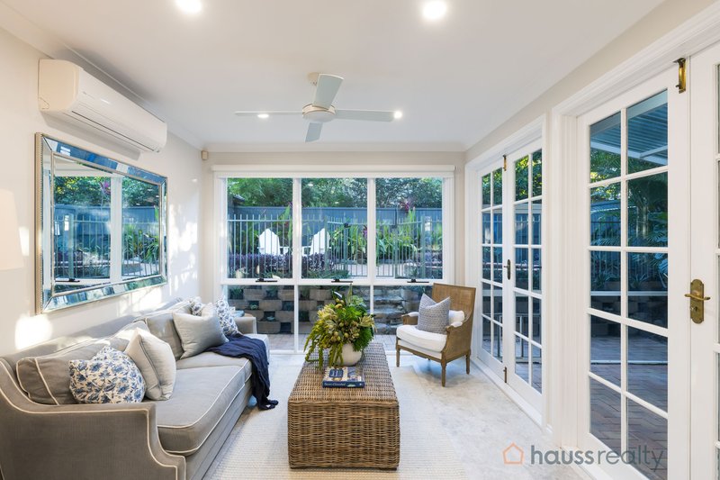 Photo - 9 Berry Street, Sherwood QLD 4075 - Image 9