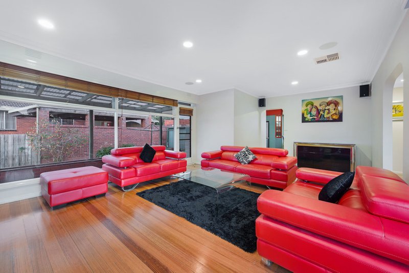 Photo - 9 Bertrand Avenue, Mulgrave VIC 3170 - Image 3