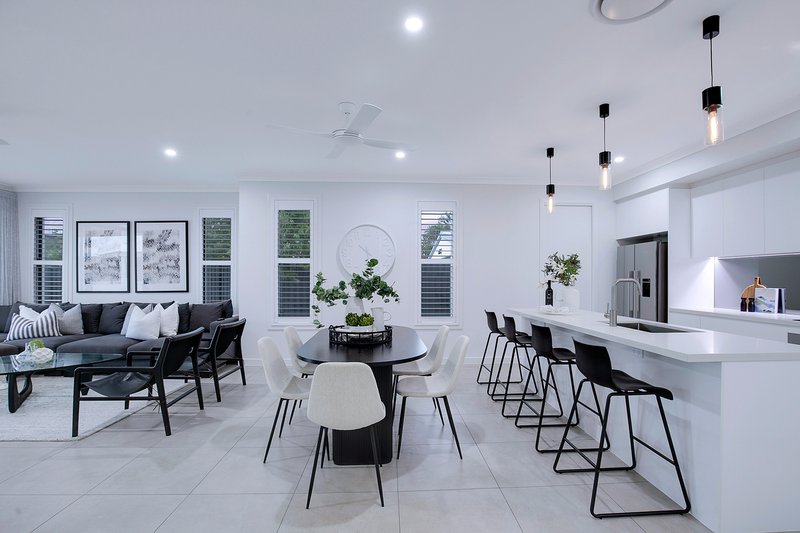 Photo - 9 Binnacle Close, Raby Bay QLD 4163 - Image 5