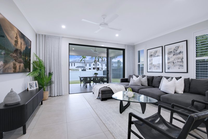 Photo - 9 Binnacle Close, Raby Bay QLD 4163 - Image 8