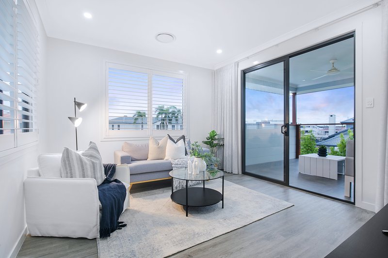 Photo - 9 Binnacle Close, Raby Bay QLD 4163 - Image 20