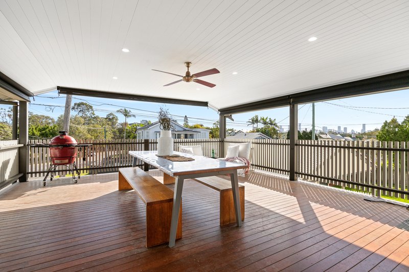 Photo - 9 Biran Street, Coorparoo QLD 4151 - Image 3