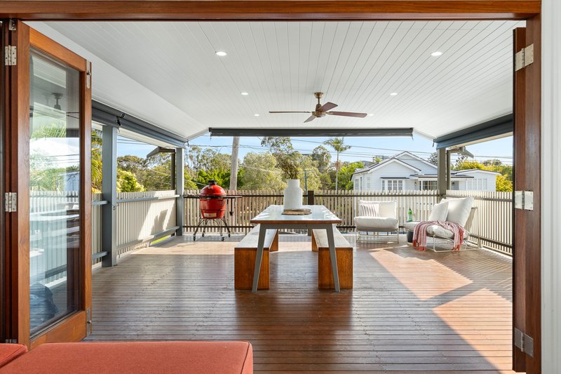 Photo - 9 Biran Street, Coorparoo QLD 4151 - Image 4
