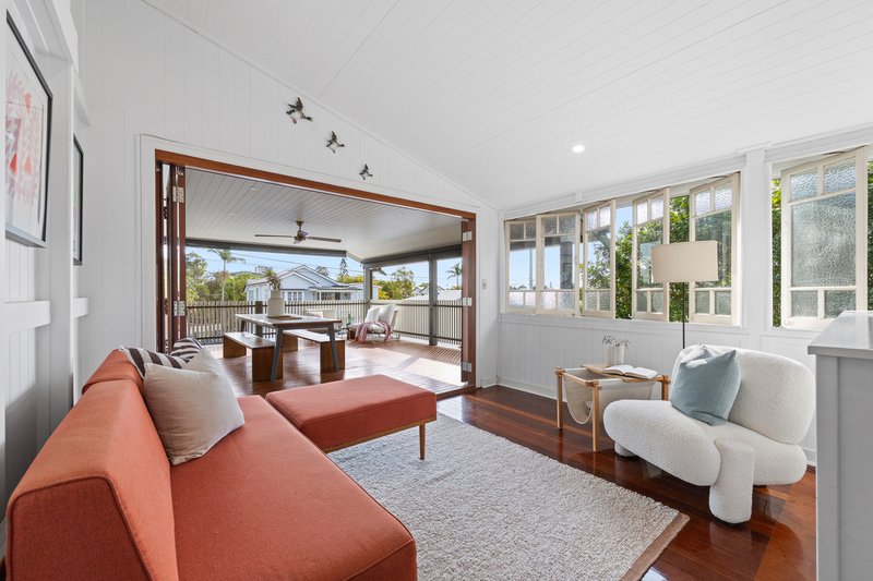 Photo - 9 Biran Street, Coorparoo QLD 4151 - Image 9
