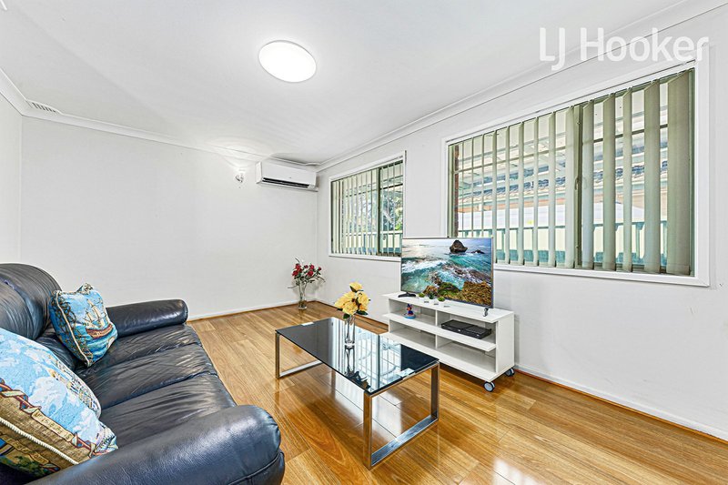 Photo - 9 Bird Ave , Lurnea NSW 2170 - Image 4