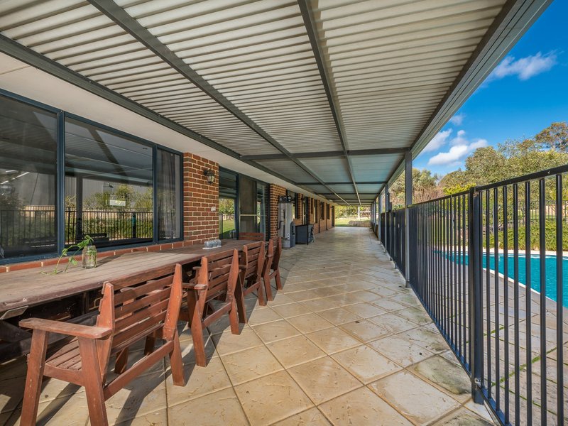 Photo - 9 Birdwood Drive, Woodridge WA 6041 - Image 19