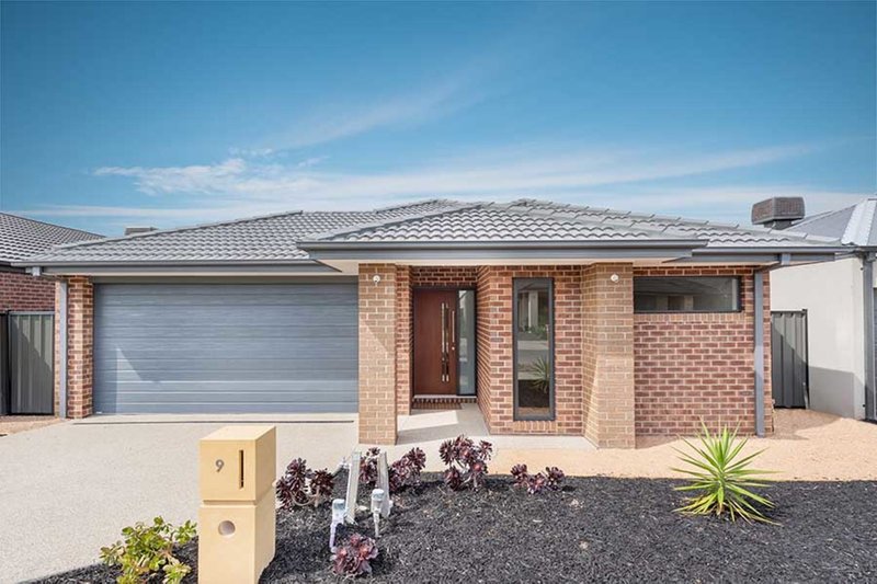 9 Black Wattle Road, Craigieburn VIC 3064