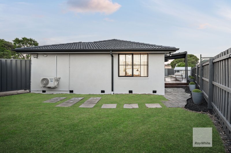 Photo - 9 Bladen Place, Gladstone Park VIC 3043 - Image 25