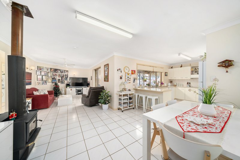 Photo - 9 Blatchford Drive, Murrumba Downs QLD 4503 - Image 6