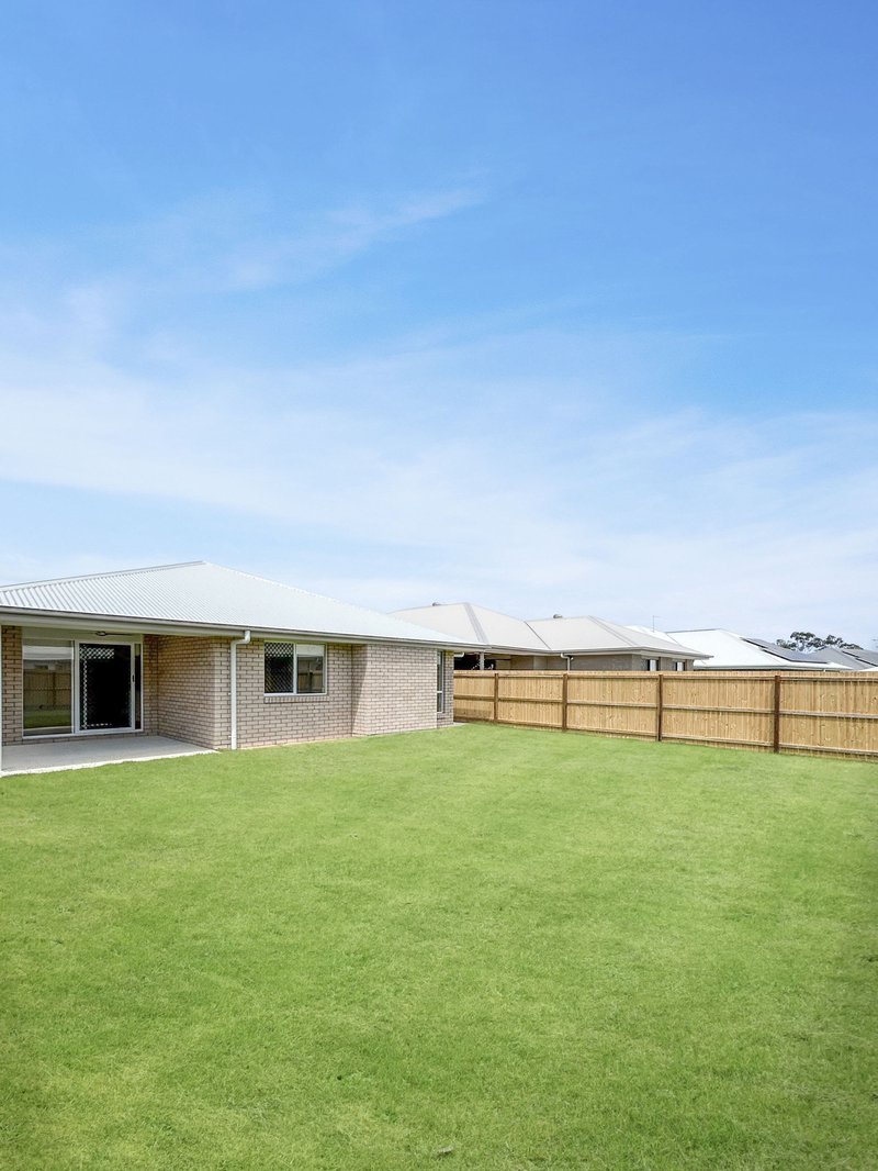 Photo - 9 Blencoe Street, Yarrabilba QLD 4207 - Image 9