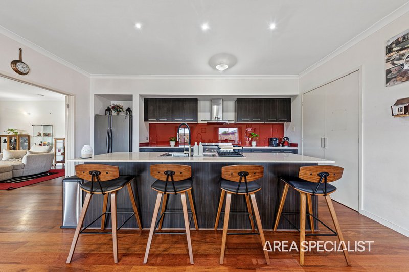 Photo - 9 Bligh Boulevard, Pakenham VIC 3810 - Image 3