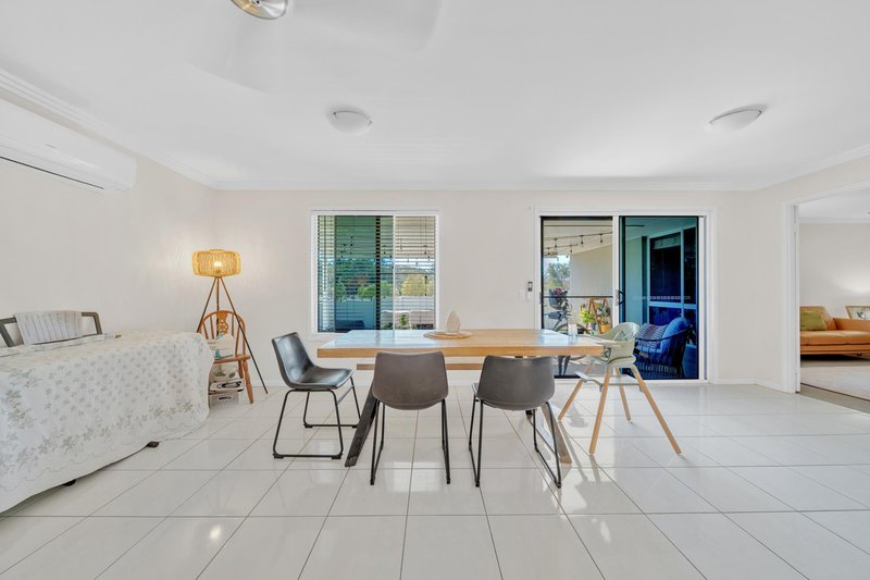 Photo - 9 Blue Gums Drive, Emerald QLD 4720 - Image 6