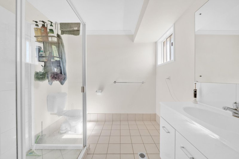 Photo - 9 Blue Gums Drive, Emerald QLD 4720 - Image 10