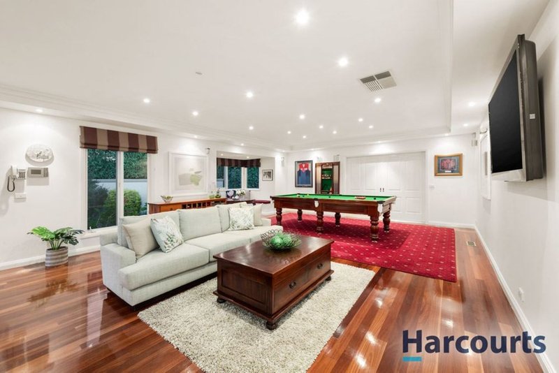 Photo - 9 Blue Hills Close, Wantirna VIC 3152 - Image 9