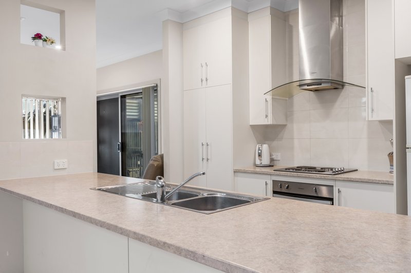 Photo - 9 Blue Lake Drive, Blakeview SA 5114 - Image 7