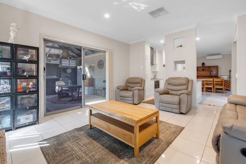 Photo - 9 Blue Lake Drive, Blakeview SA 5114 - Image 11
