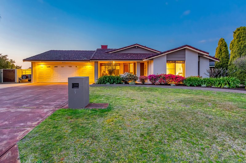 9 Bluebell Court, Thornlie WA 6108