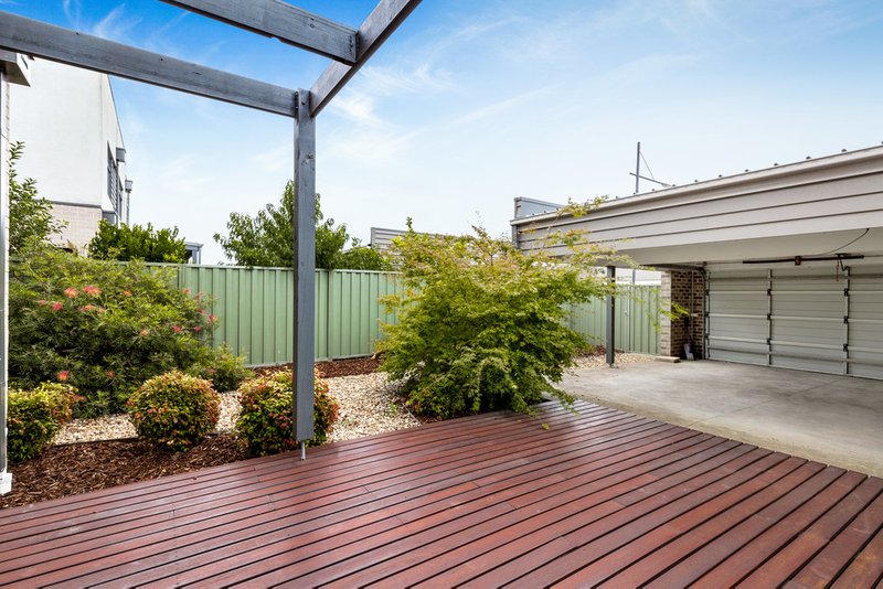 Photo - 9 Bluestone Street, Pakenham VIC 3810 - Image 7