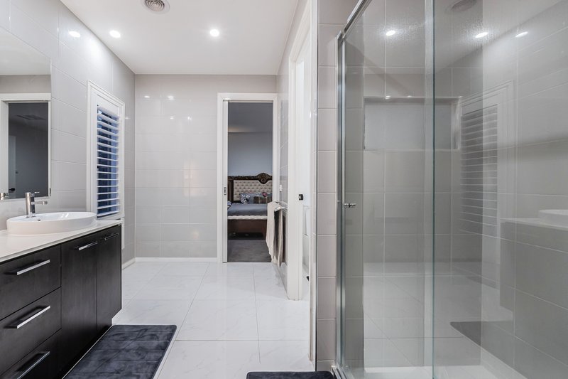 Photo - 9 Boardwalk Rise, Craigieburn VIC 3064 - Image 20