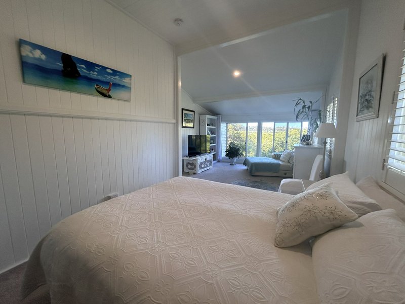 Photo - 9 Boat Harbour Avenue, Macleay Island QLD 4184 - Image 10