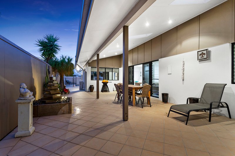 Photo - 9 Bonaire Court, Parrearra QLD 4575 - Image 3