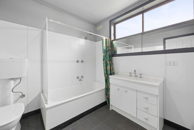 Photo - 9 Bond Street, Timboon VIC 3268 - Image 7