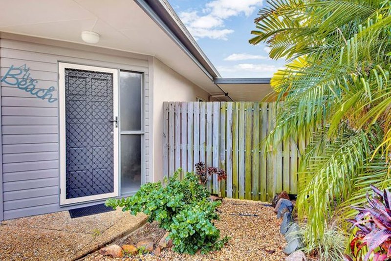 Photo - 9 Booth Court, Cooee Bay QLD 4703 - Image 2